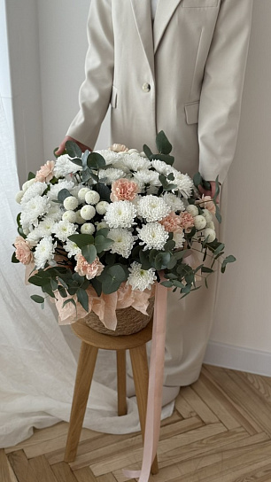 Композиция в корзине "Зефиная нежность", размер М