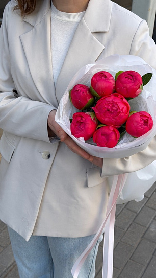 Монобукет из пионов Корал Шарм 