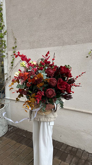 Композиция в корзине "Прогулка по Флоренции"