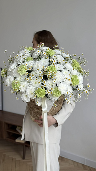 Композиция в корзине "Необъятная любовь" размер L