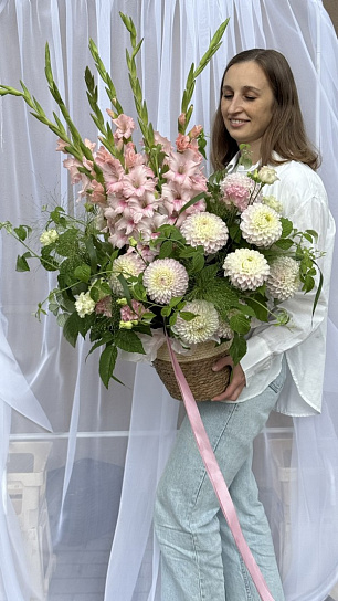 Композиция в корзине " Летний сад"