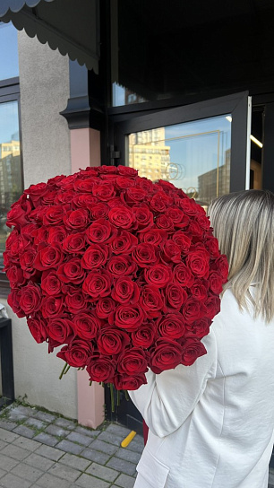 Букет из 101 красной розы
