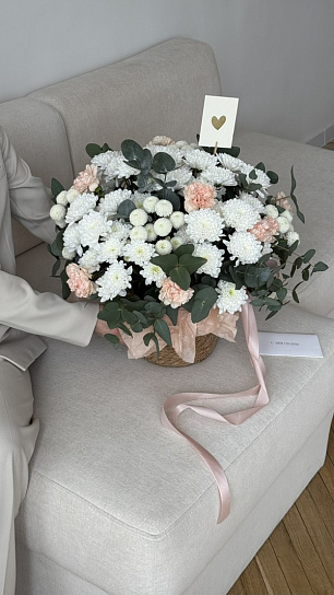 Композиция в корзине "Зефиная нежность", размер М