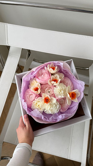 Букет "С ароматом нарциссов"