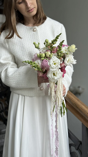 Свадебный букет с розовыми пионами