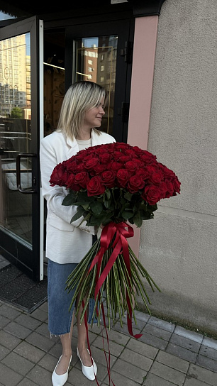 Букет из 101 красной розы