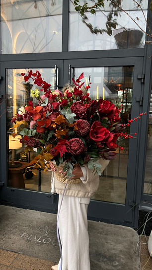 Композиция в корзине "Прогулка по Флоренции"