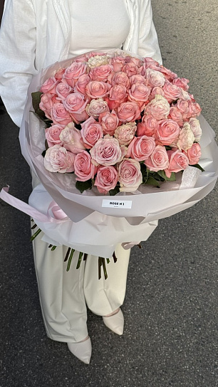 Букет из 51 розовой розы