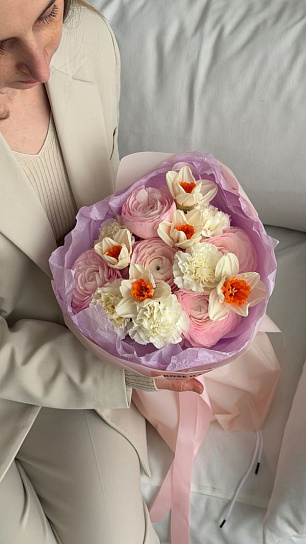 Букет "С ароматом нарциссов"