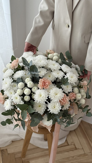 Композиция в корзине "Зефиная нежность", размер М