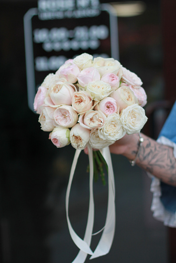 Свадебный букет из роз