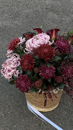 Композиция в корзине  "Венский вальс"